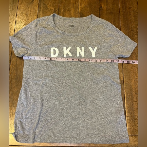 DKNY grey tee - Picture 2 of 5